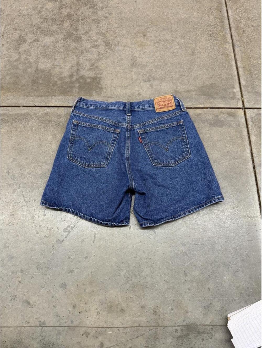 vintage levis faded blue denim jean shorts jorts size 28 WOMENS